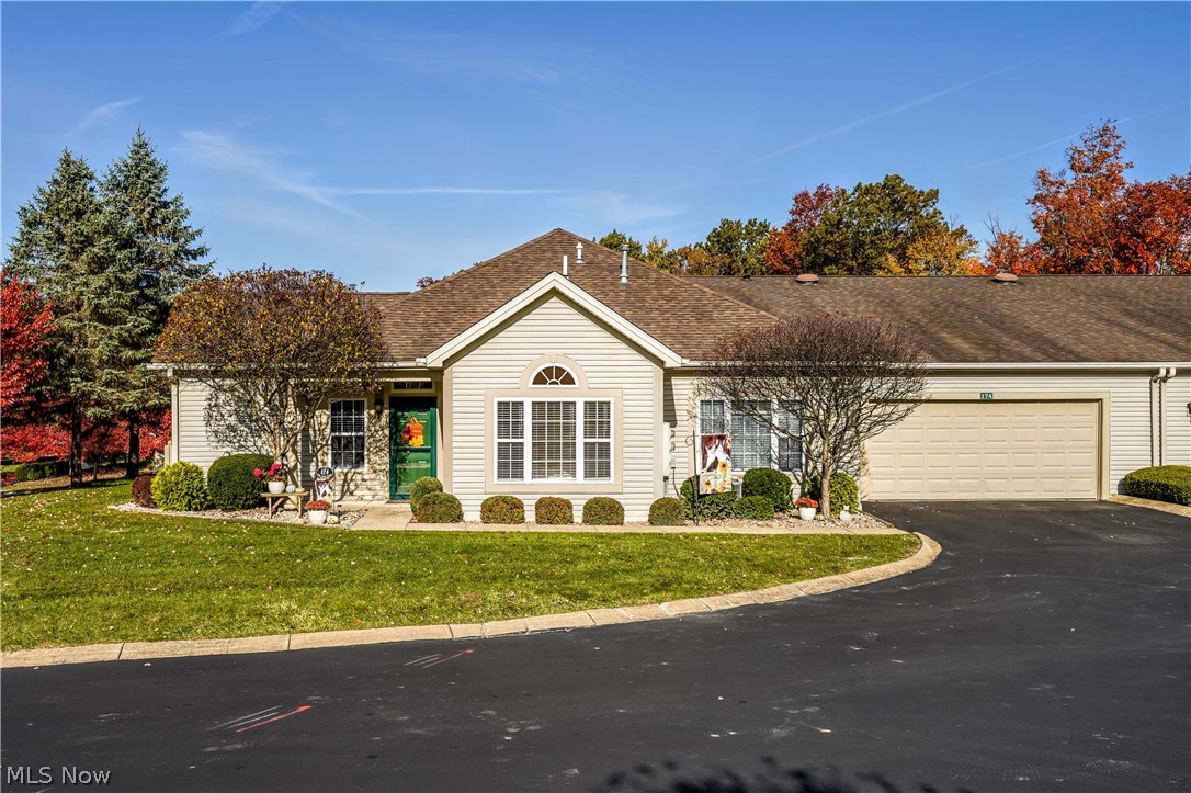 174 Wilcox Road, Sold in Austintown Zoocasa