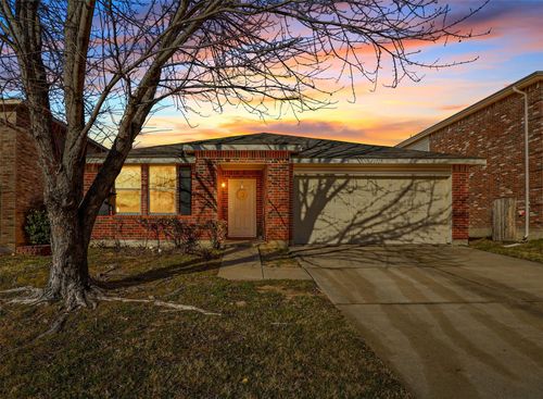 1713 Baxter Springs Dr, Justin, TX, 76247-5708 | Card Image