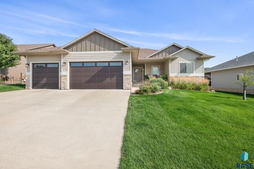 5012 E Cattail Dr, Sioux Falls, SD, 57110-3078 | Card Image