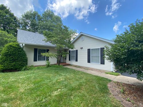 3910 S Baytree Ln, Bloomington, IN, 47401-9757 | Card Image