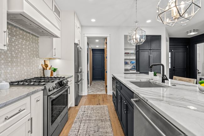 638 Legend Ln, Townhouse with 2 bedrooms, 2 bathrooms and 2 parking in McHenry IL | Image 9