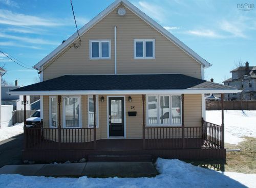 75 Lower Mclean St, Glace Bay, NS, B1A2K9 | Card Image