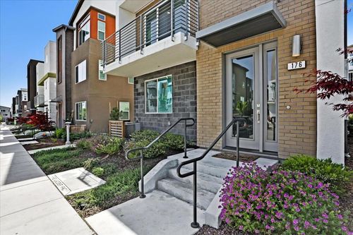 176 Agustin Narvaez St, San Jose, CA, 95136-5027 | Card Image