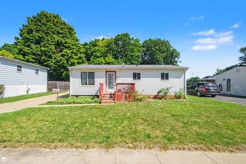 565 Clarion St, Clio, MI, 48420-1259 | Card Image