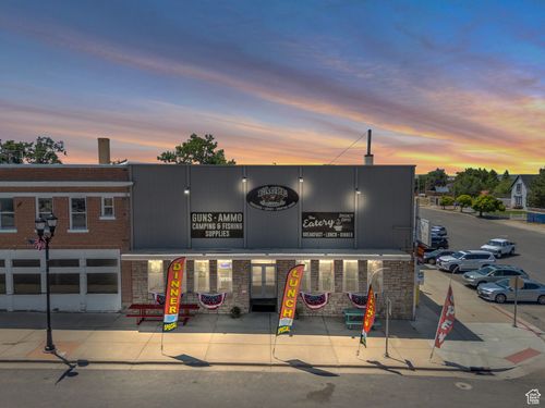 10 S Main St, Fillmore, UT, 84631-5504 | Card Image