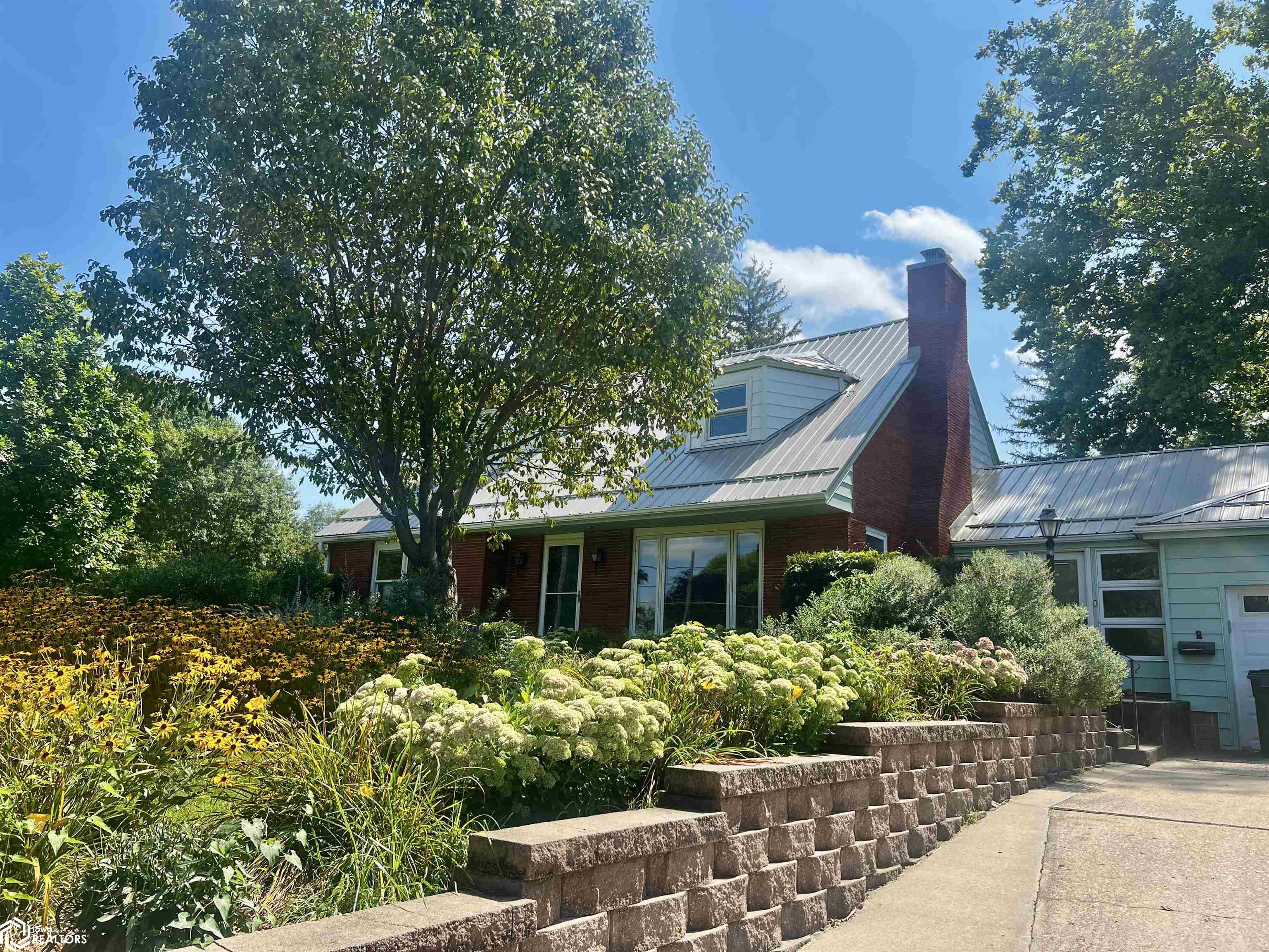 K Ave, Oskaloosa, IA 52577