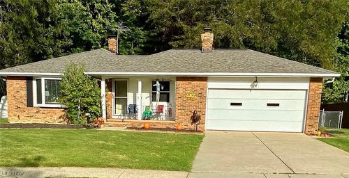 1591 Windsor Cir, Mayfield Heights, OH, 44124-3615 | Card Image