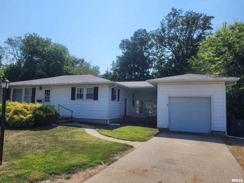 601 Nora Ln, Mount Vernon, IL, 62864-2422 | Card Image