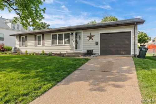 614 S Rapp Ave, Columbia, IL, 62236-2435 | Card Image