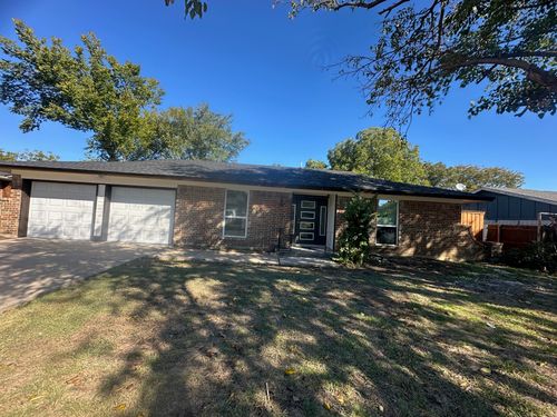 507 Southridge Ct, Arlington, TX, 76010-8555 | Card Image
