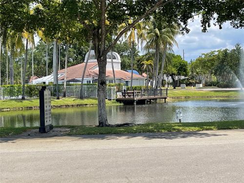16207-731 Lyons Rd, Coconut Creek, FL, 33063-6775 | Card Image