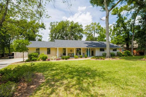 2602 N Sherwood Dr, Valdosta, GA, 31602-2137 | Card Image