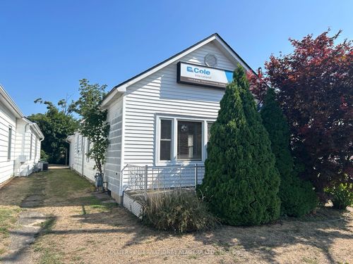 13 Princess St, Fort Erie, ON, L2A1V4 | Card Image