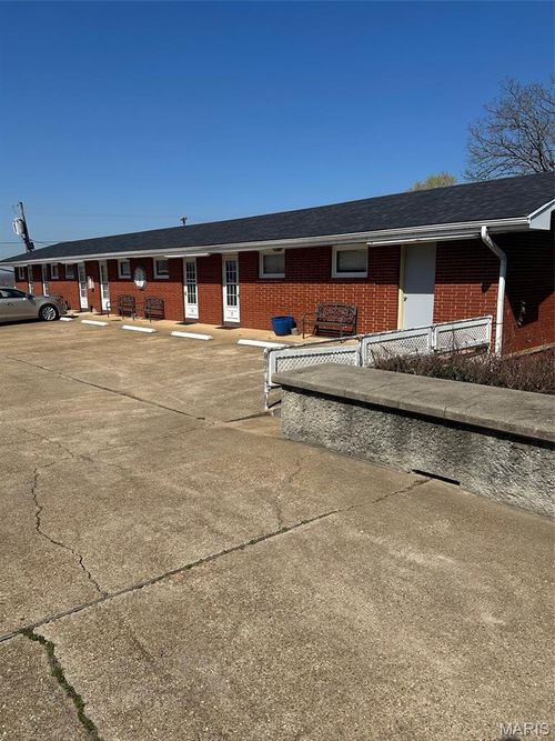 1307 Walnut St, Doniphan, MO, 63935-1014 | Card Image