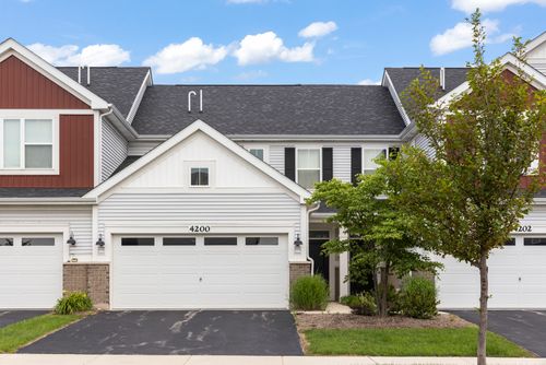 4200 Calder Ln, Aurora, IL, 60504-8157 | Card Image