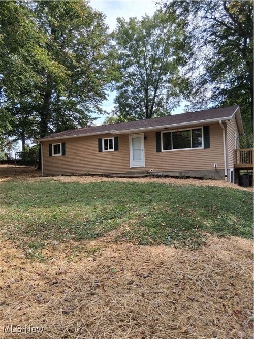 380 Rhonda Dr, Zanesville, OH, 43701-8866 | Card Image