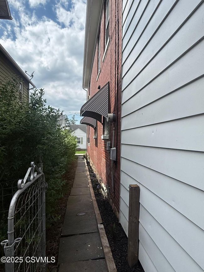 316 N 9 Th St, House other with 4 bedrooms, 2 bathrooms and null parking in Sunbury PA | Image 5