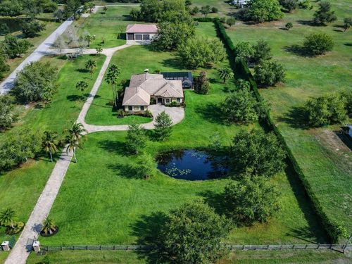 17001 Deer Prairie Dr, Sarasota, FL, 34240-5807 | Card Image