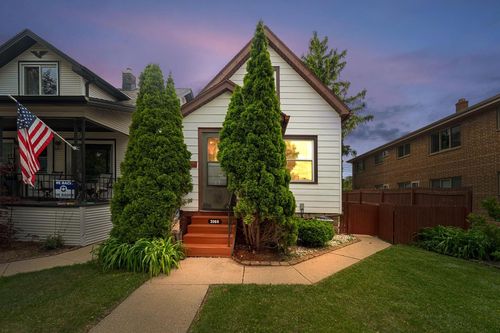 2068 S 68th Street, West Allis, WI, 53219 | Card Image