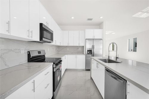 13a-22555 Sw 125th Ave, Miami, FL, 33170-6338 | Card Image