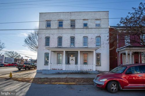 apt-5-301 W Martin St, MARTINSBURG, WV, 25401-6277 | Card Image