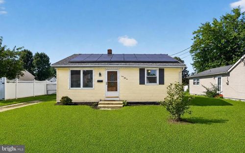 452 9th Ave, Lindenwold, NJ, 08021-3710 | Card Image