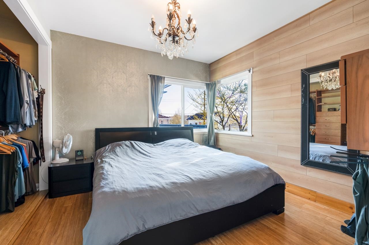 3354 E Georgia Street, House other with 4 bedrooms, 2 bathrooms and 1 parking in Vancouver BC | Image 8