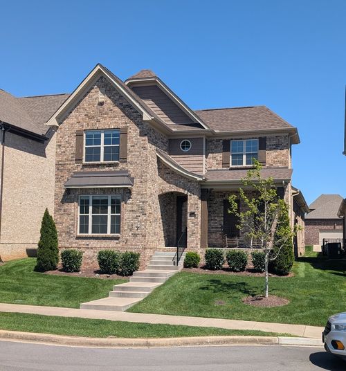 1023 Paddock Park Cir, Gallatin, TN, 37066-7166 | Card Image