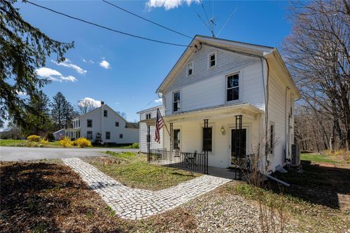 2821 Route 82, Pleasant Valley, NY, 12569-5062 | Card Image