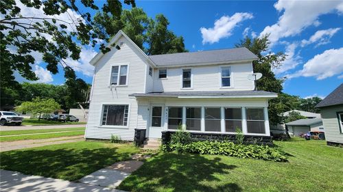1-2-420 Maple St, Eau Claire, WI, 54703-2984 | Card Image