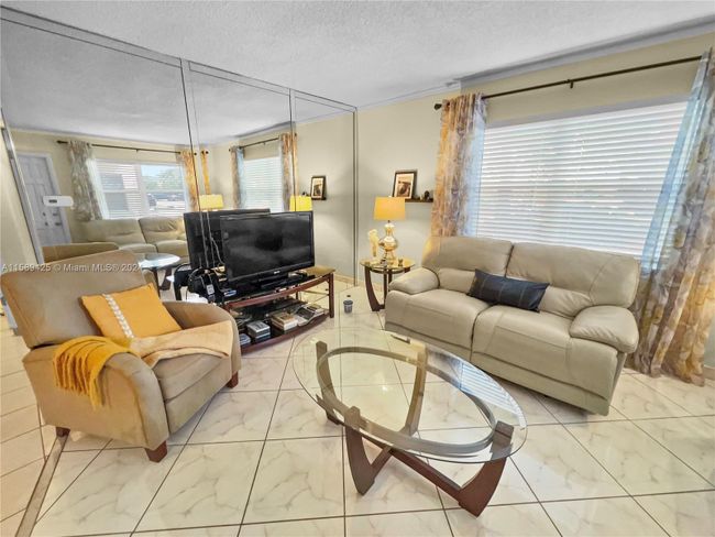 124 - 415 Ne 2nd St, Condo with 2 bedrooms, 2 bathrooms and null parking in Hallandale Beach FL | Image 21