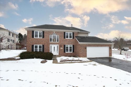 2936 Avalon Dr, Elgin, IL, 60124-8056 | Card Image