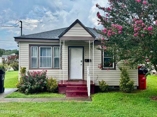 616 Cardwell St, Elizabeth City, NC, 27909-6906 | Card Image