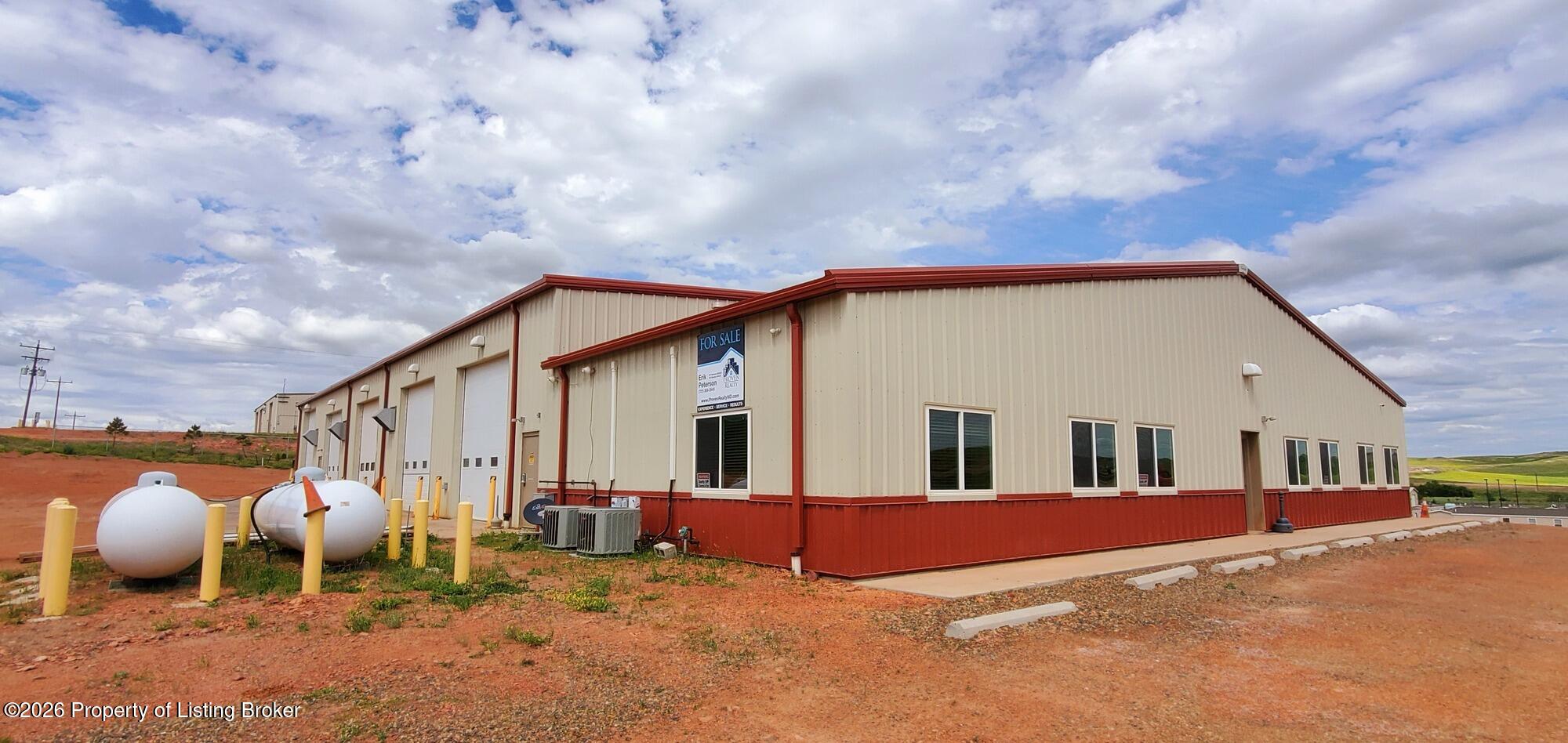 Commercial Lease in Watford City 4