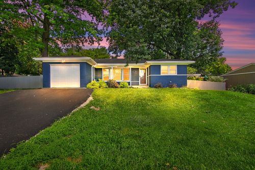 7340 111th St, Worth, IL, 60482-1760 | Card Image