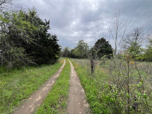 0B Fm 86, Red Rock, TX, 78662 | Card Image