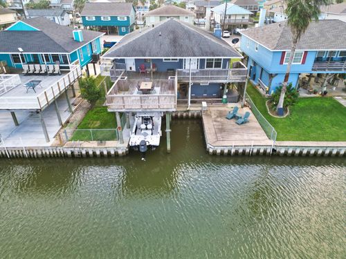 123 Four Master Rd, Freeport, TX, 77541-9680 | Card Image