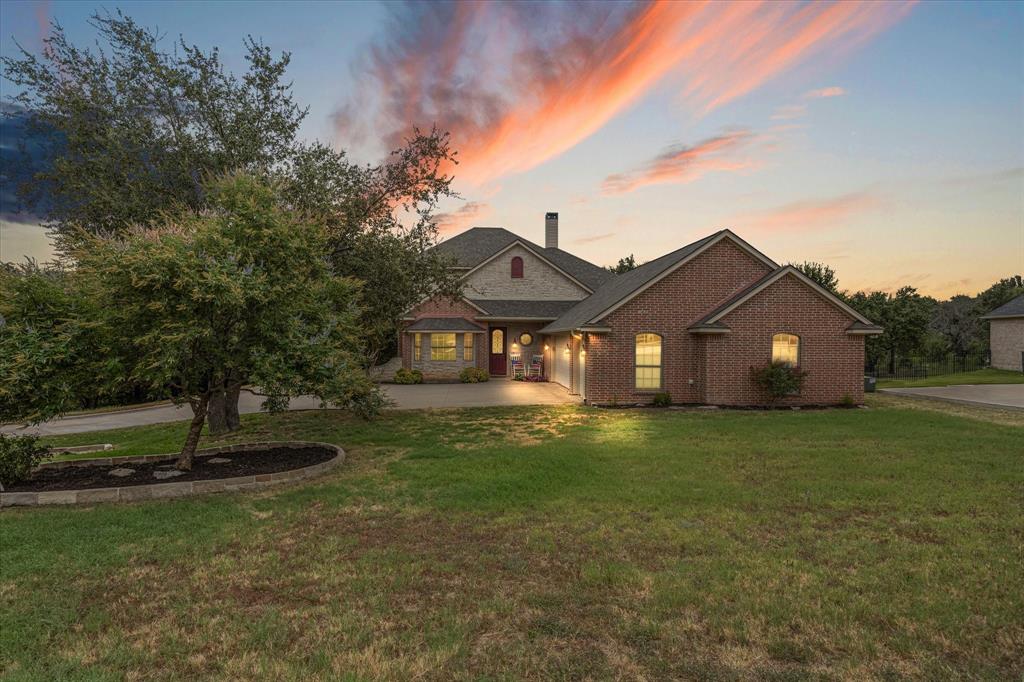 Winton Terrace Ct, Granbury, TX 76048