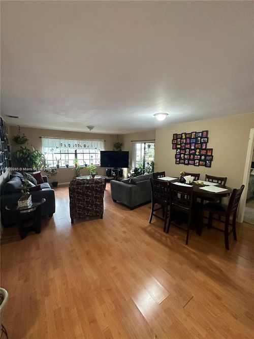 8h-3655 Nw 94th Ave, Sunrise, FL, 33351-6459 | Card Image