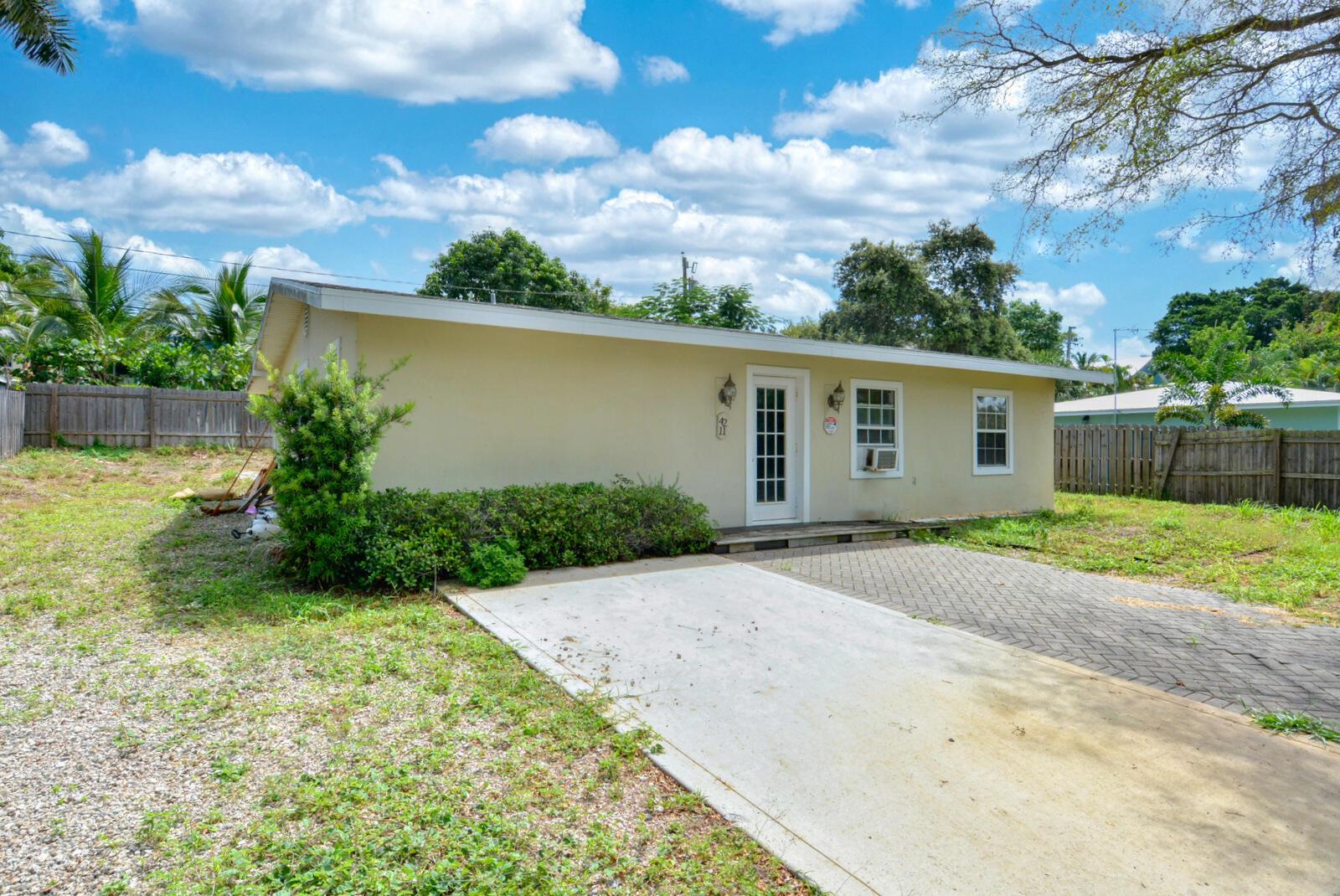 Cheri Dr, Jensen Beach, FL 34957