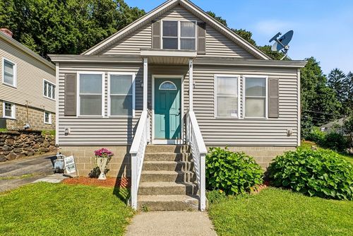 55 Chilmark St, Worcester, MA, 01604-2832 | Card Image