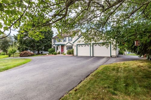 220 Hancock St, Abington, MA, 02351-1518 | Card Image