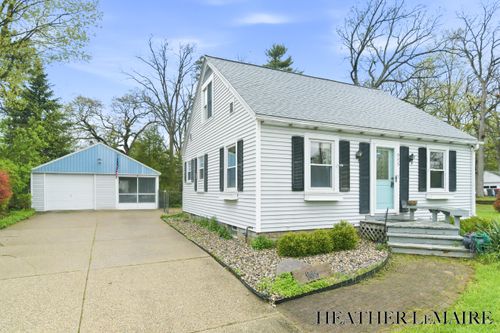 945 4 Mile Road Ne, Plainfield Charter Township, MI, 49525 | Card Image