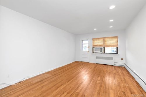 apt-k24-1197 E Broadway, Hewlett, NY, 11557-2449 | Card Image