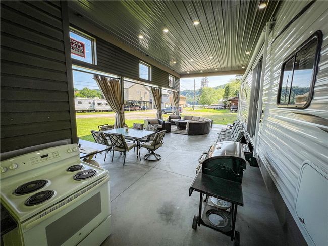 126 Dockside Ln, Home with 2 bedrooms, 2 bathrooms and 2 parking in Brady's Bend Twp PA | Image 11
