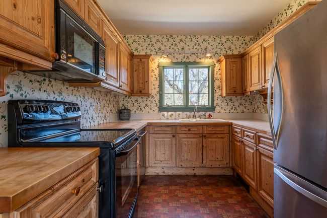 673 Route 121 E, House other with 5 bedrooms, 3 bathrooms and null parking in Grafton VT | Image 19