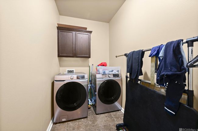 6916 Silver Springs Dr, House other with 4 bedrooms, 3 bathrooms and 4 parking in Greenwell Springs LA | Image 8