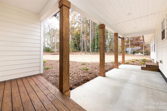 Veranda | Image 37