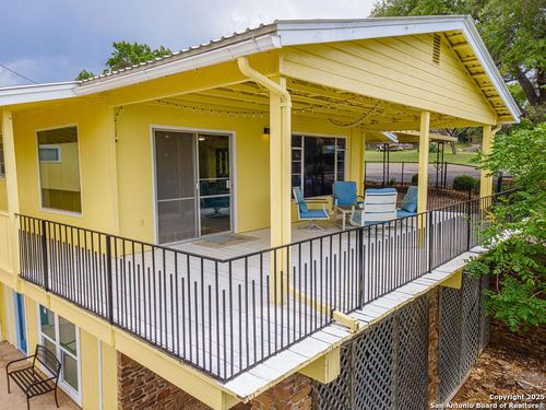 100 Kings Way, Cottonwood Shores, TX, 78657-9391 | Card Image