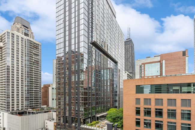 APT-1409 - 21 W Chestnut St, Condo with 2 bedrooms, 2 bathrooms and 1 parking in CHICAGO IL | Image 31